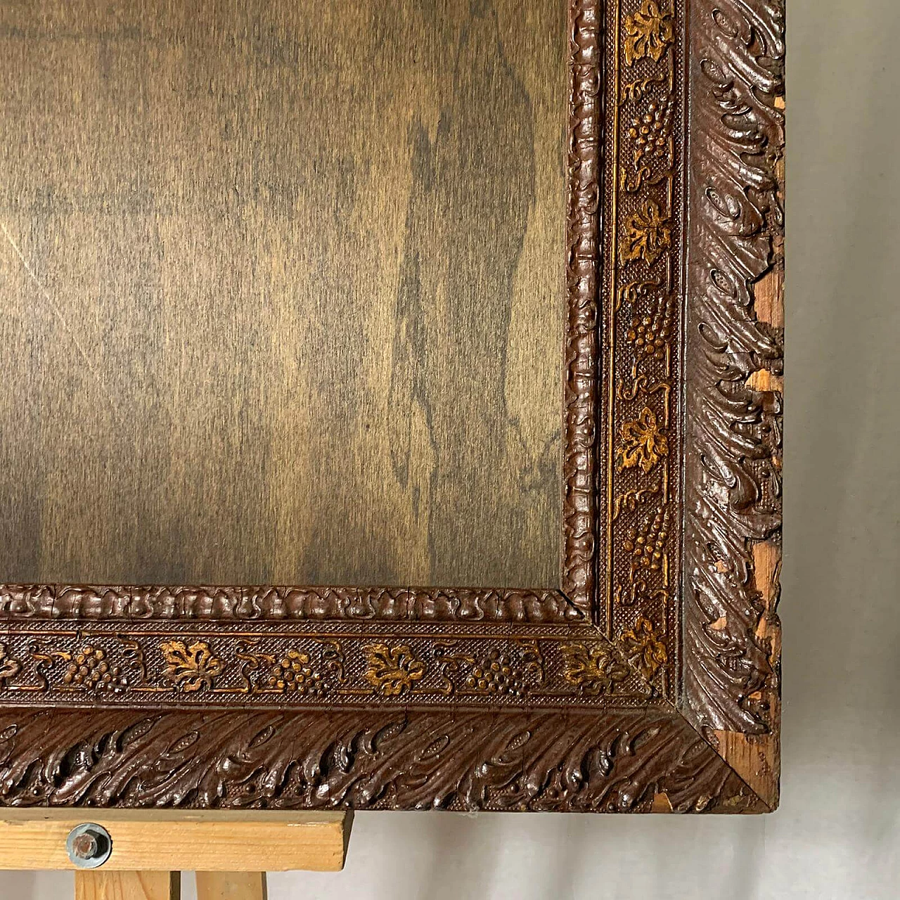 Antique Liberty frame 1109569