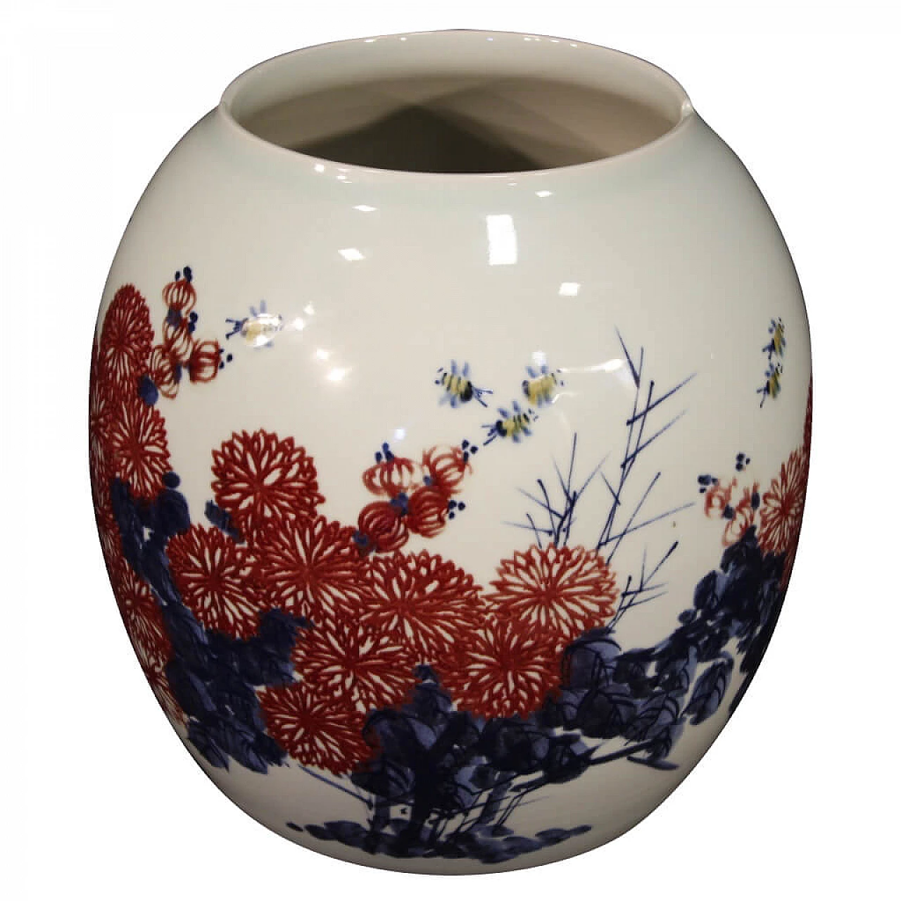 Chinese painted ceramic vase 1111912