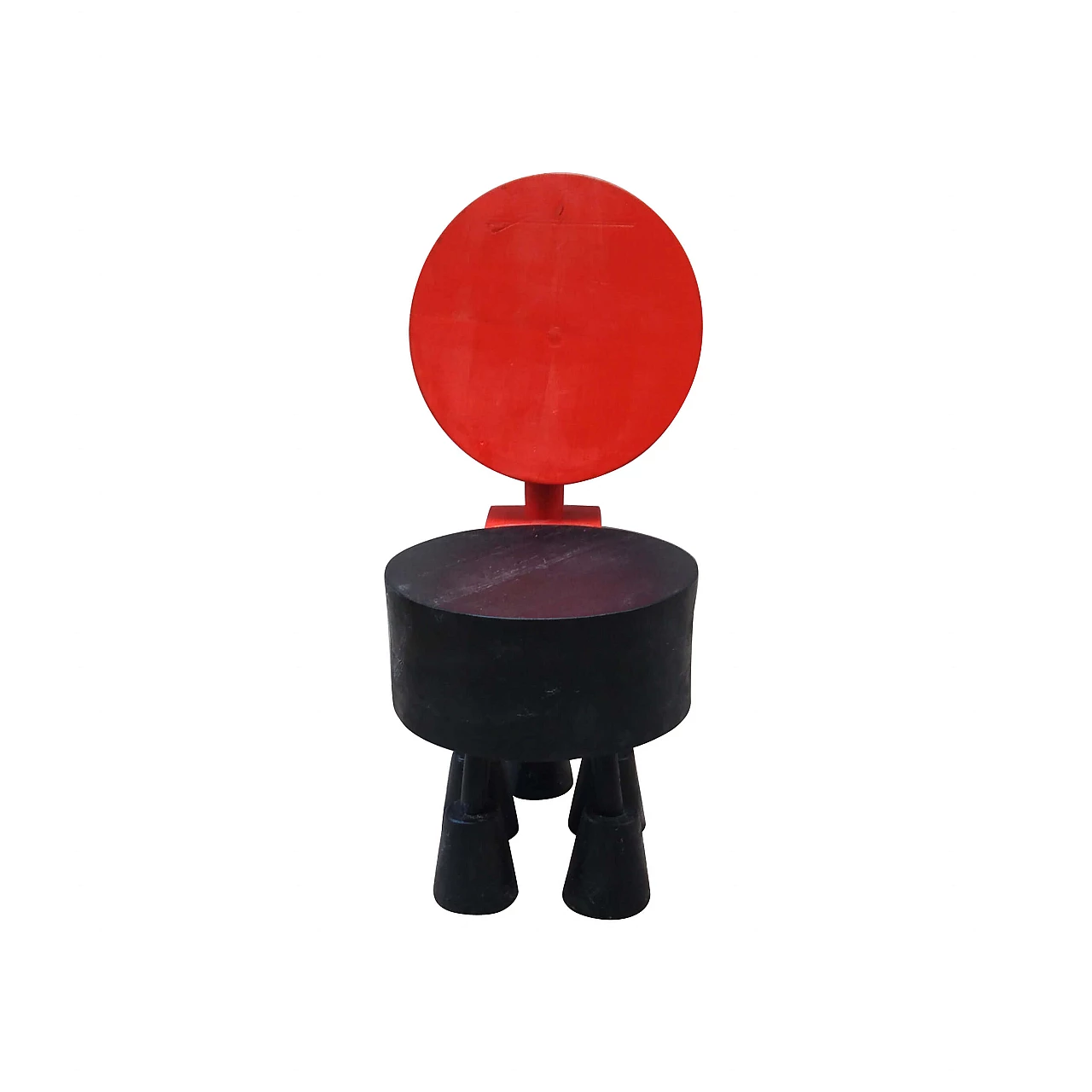 Round chair, handcrafted in wood 1112032