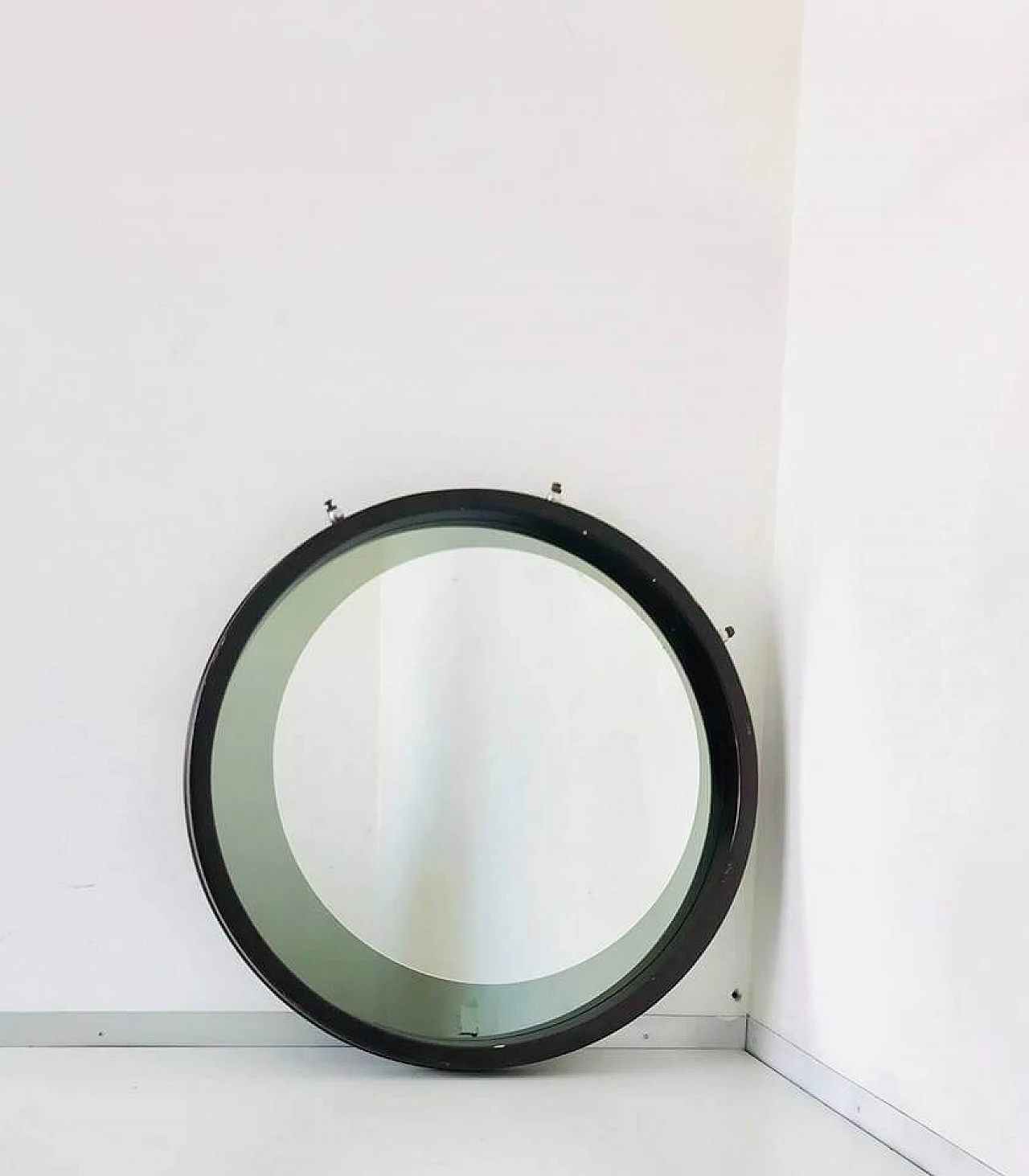 Specchio tondo da parete in legno, anni '70 1112401