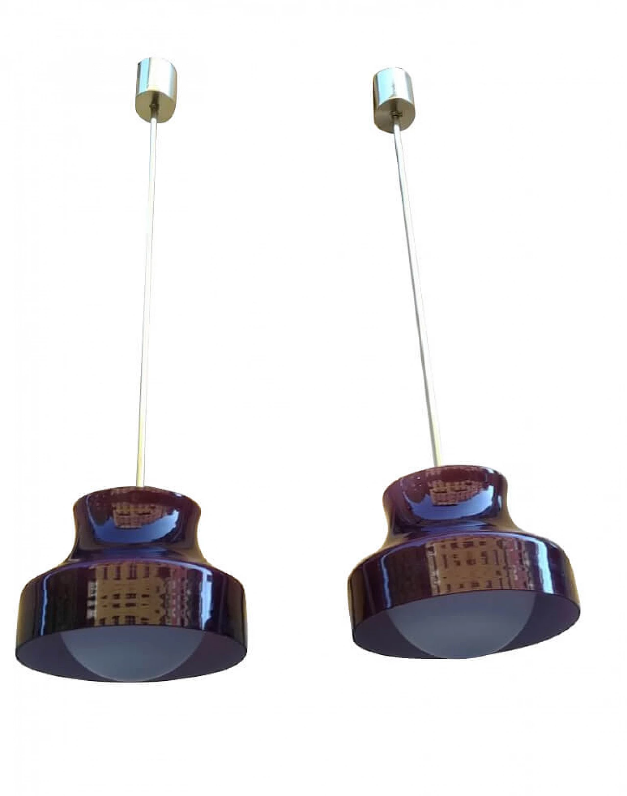 Coppia di lampadari in ottone e vetro opale, anni '50 1112501