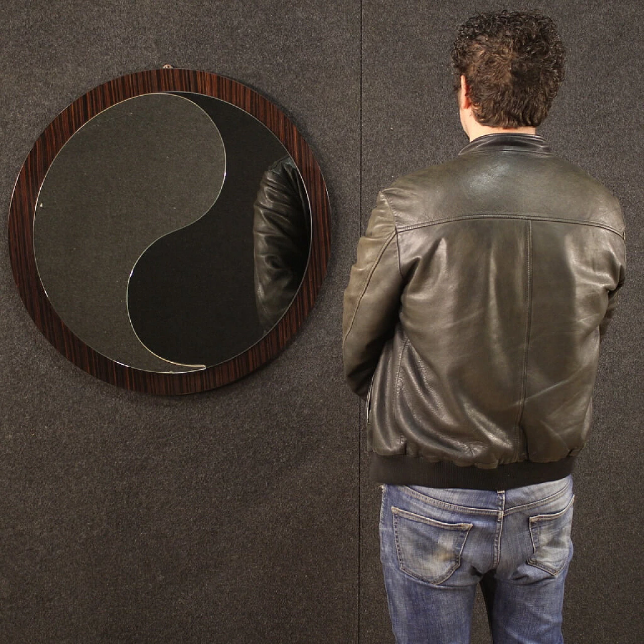 Italian design mirror in rosewood 1112868