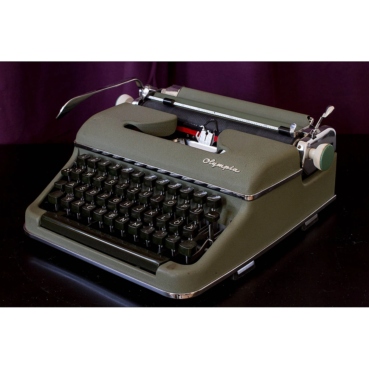 Olympia SM3 greenish typewriter with case, Germany, 50s 1113116