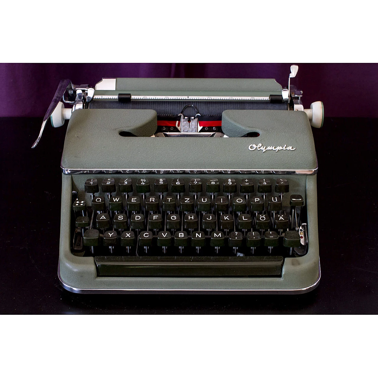 Olympia SM3 greenish typewriter with case, Germany, 50s 1113117