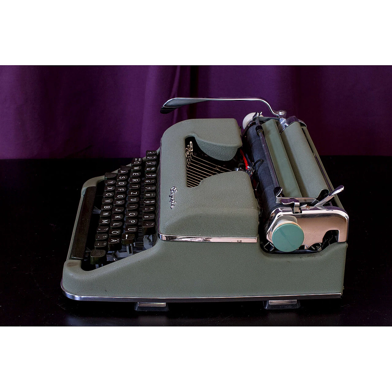 Olympia SM3 greenish typewriter with case, Germany, 50s 1113118