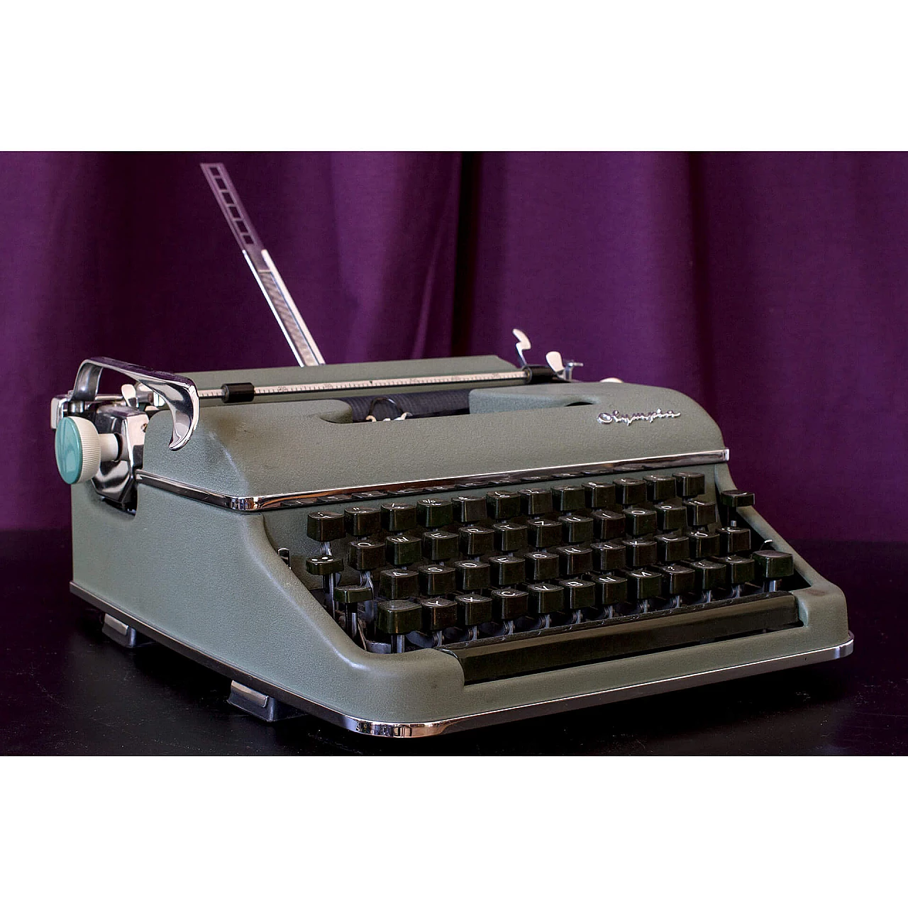 Olympia SM3 greenish typewriter with case, Germany, 50s 1113121