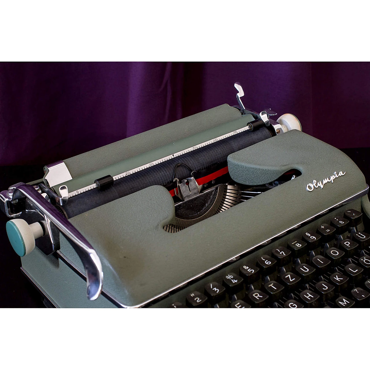 Olympia SM3 greenish typewriter with case, Germany, 50s 1113122