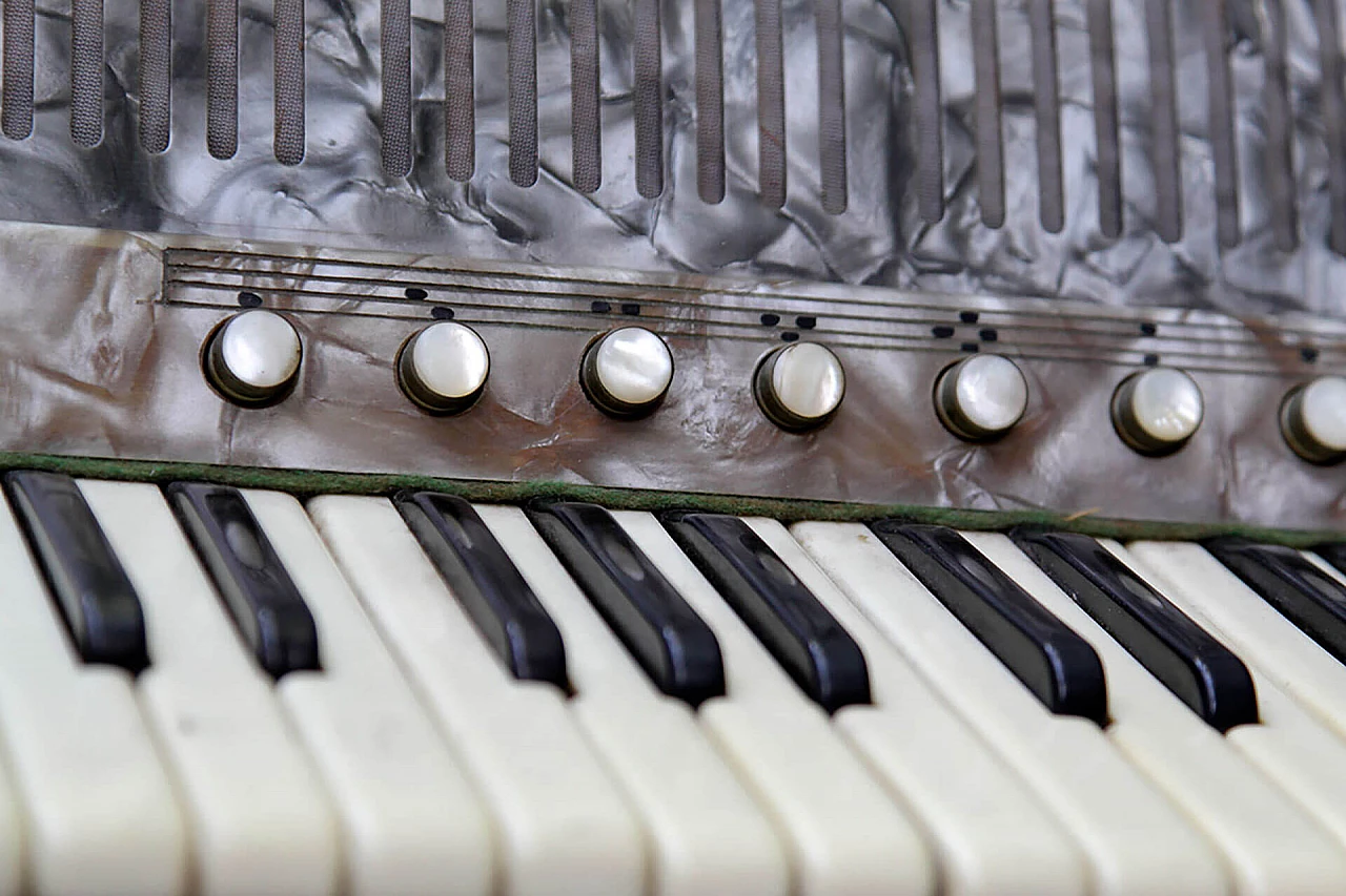 UNIVERSAL vintage Accordion, U.S.A., 50s 1113149