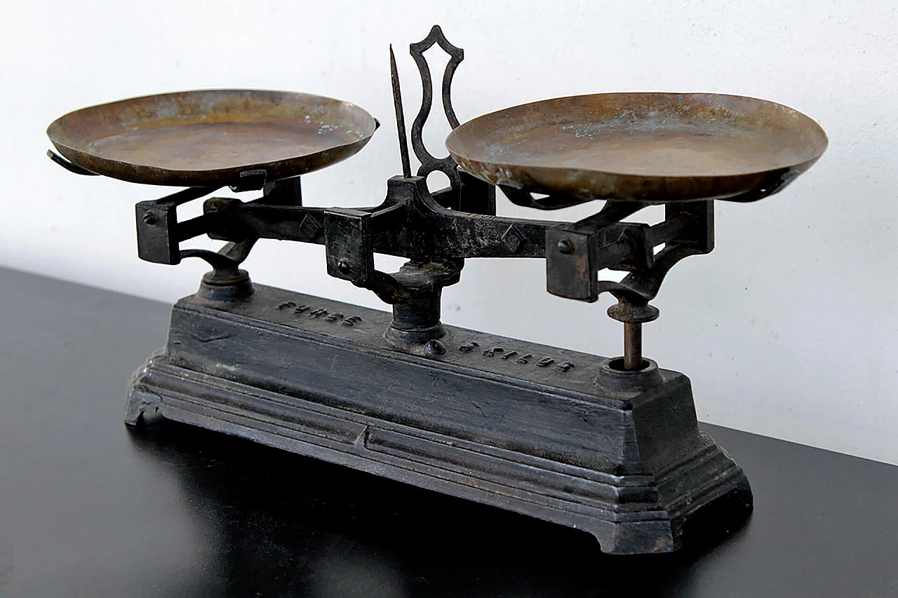 French 5 Kg metal scale with 2 plates, France, 40s 1113162