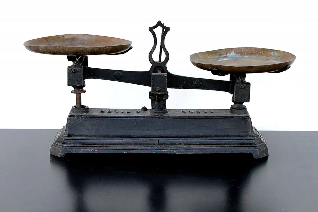 French 5 Kg metal scale with 2 plates, France, 40s 1113164