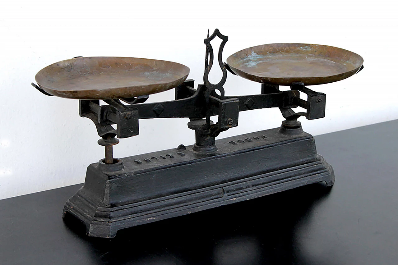 French 5 Kg metal scale with 2 plates, France, 40s 1113165