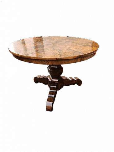 Round table in walnut briarwood from the 1800's
