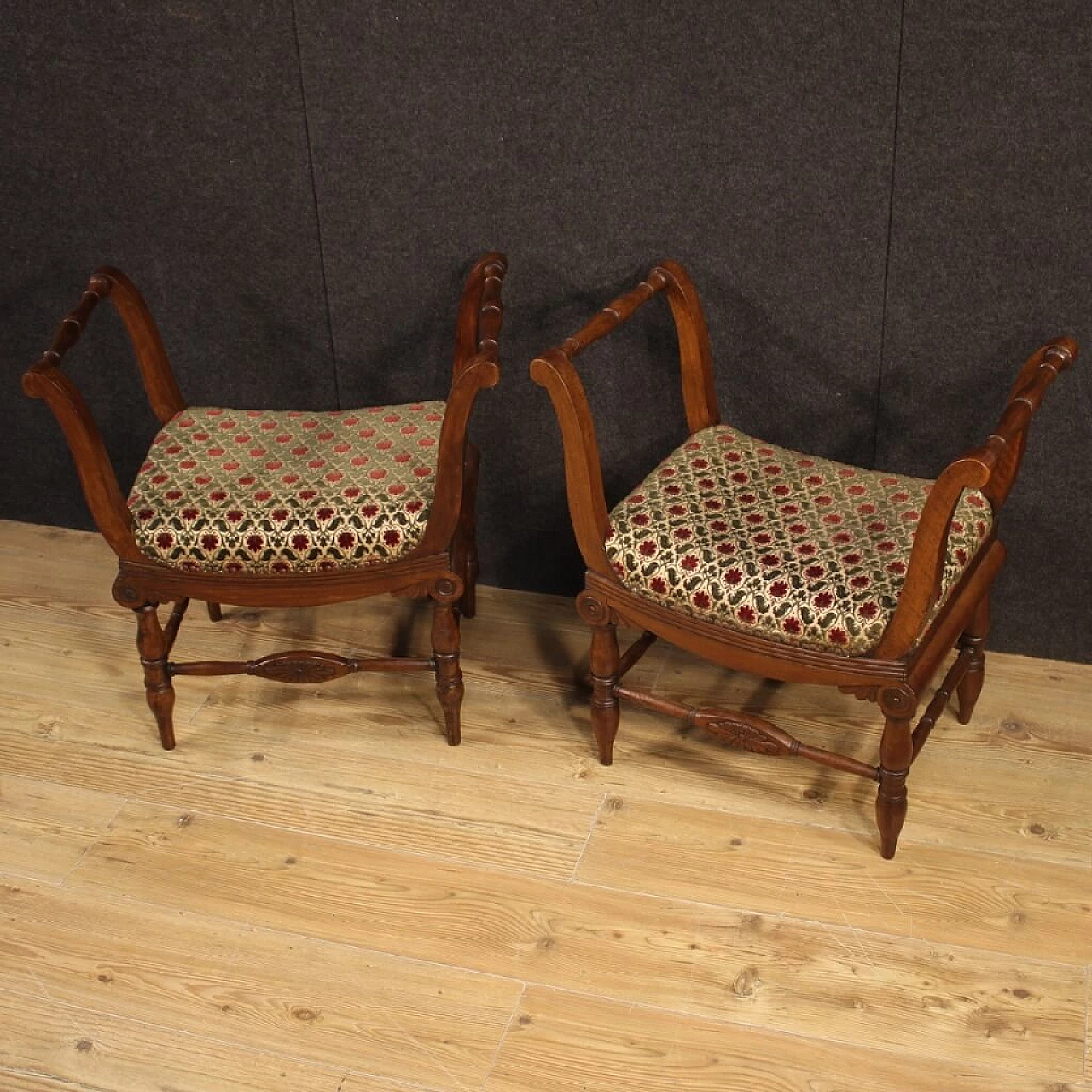 Pair of Charles X benches in carved walnut and floral fabric, 19th century 1116098