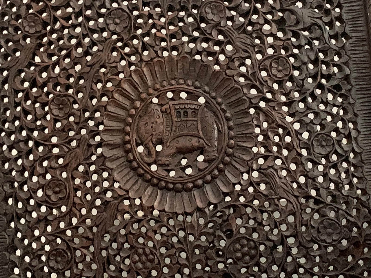 Poltrone coloniale antica 1116548