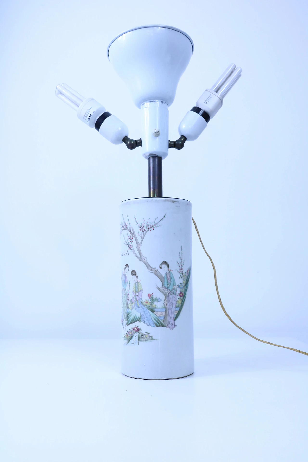 Oriental ceramic table lamp 1116879