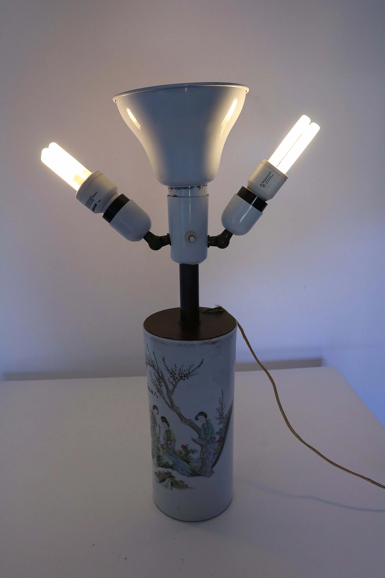 Oriental ceramic table lamp 1116884