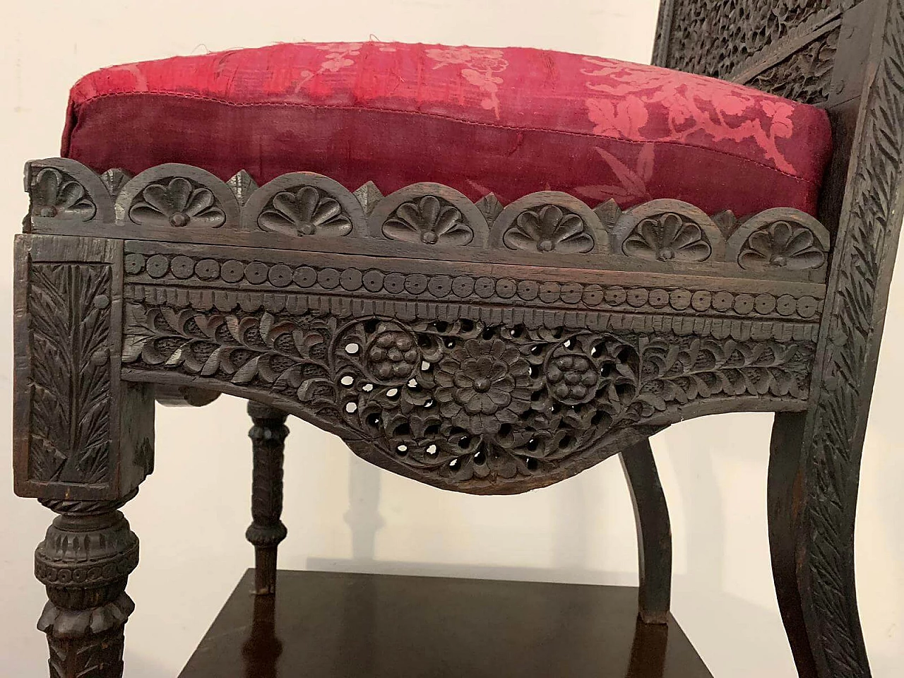 Coppia di sedie da pranzo coloniali, '800 1117823