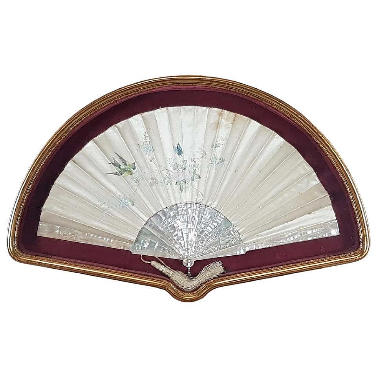 Belle Époque collector's fan in silk and mother-of-pearl with painted decorations 1117945