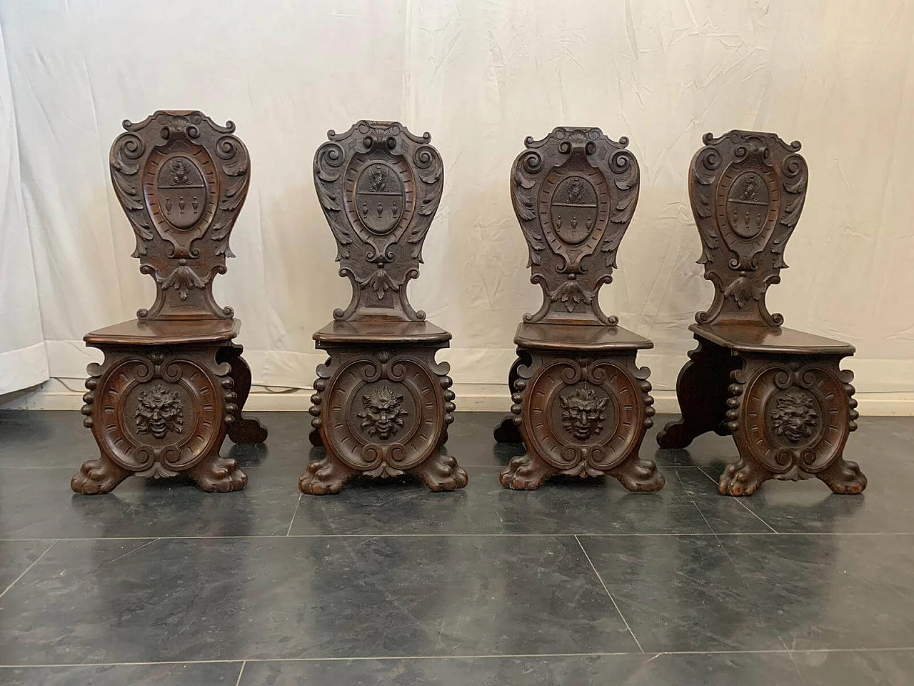 4 Neo Renaissance chairs in carved walnut, 1800s 1120737