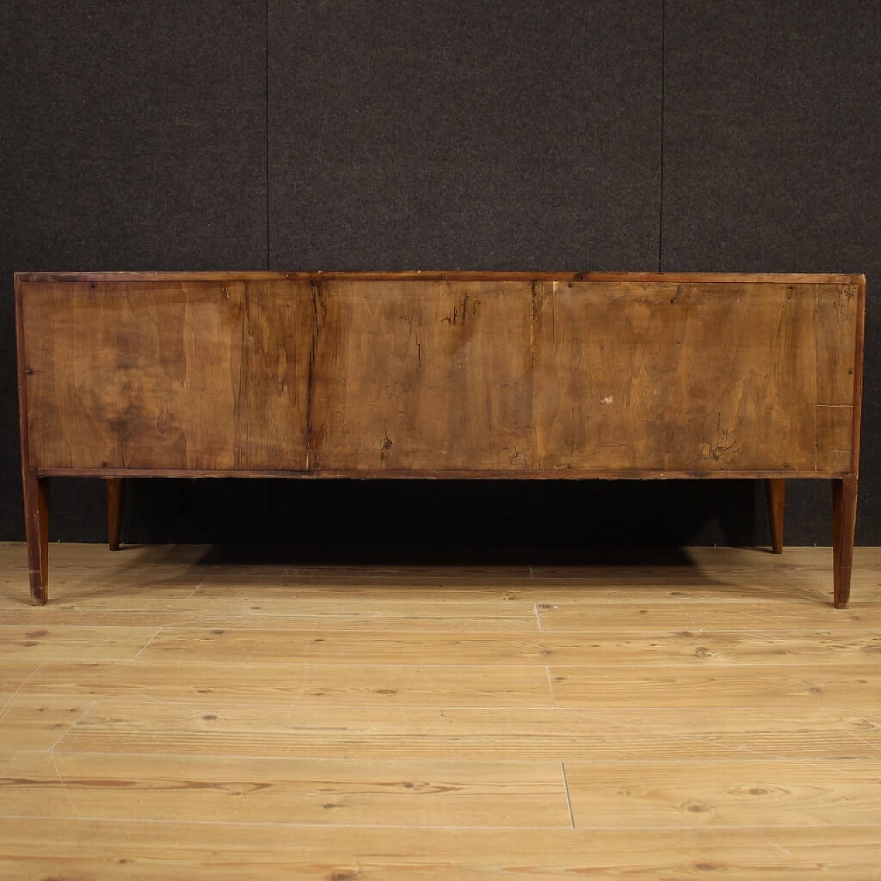 Cassettiera in legno di noce, radica, faggio e legni da frutto 1120912