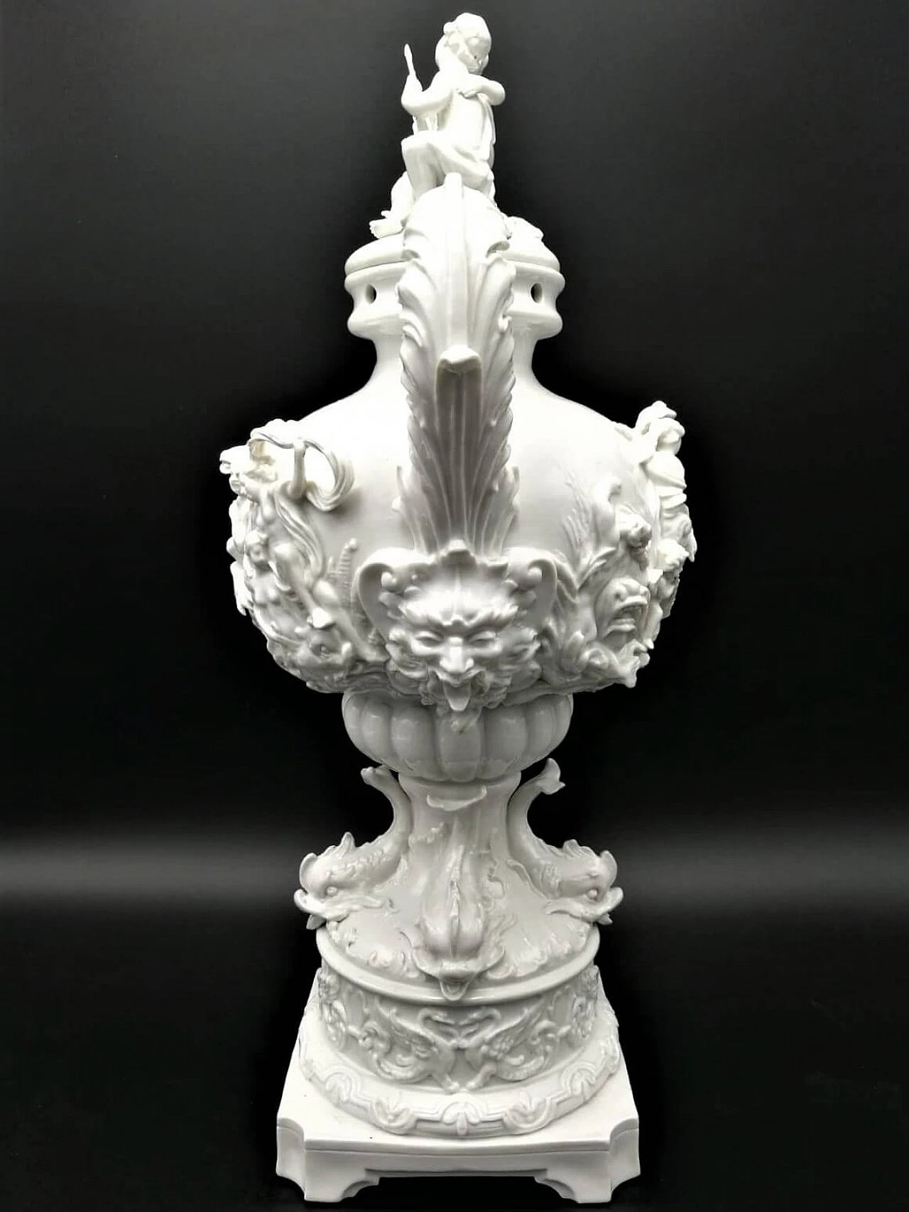 Pair of white porcelain vases, late 19th century 1121273