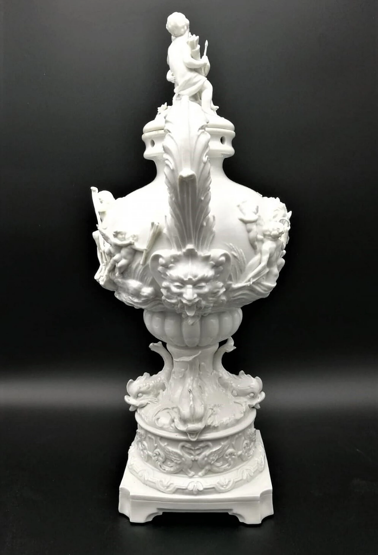 Pair of white porcelain vases, late 19th century 1121274