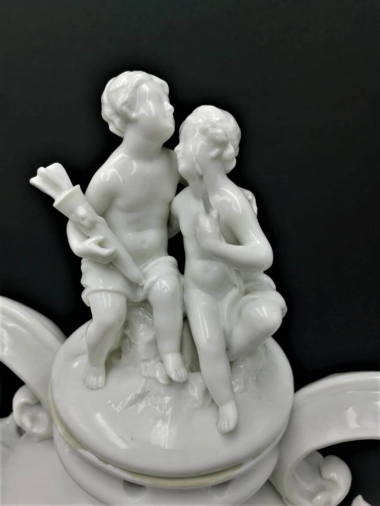 Pair of white porcelain vases, late 19th century 1121278