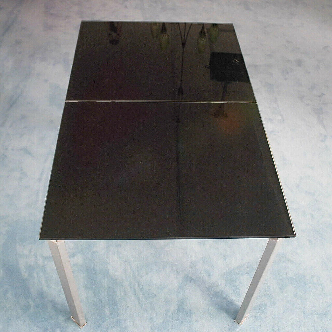Extending glass and aluminium table 1123591