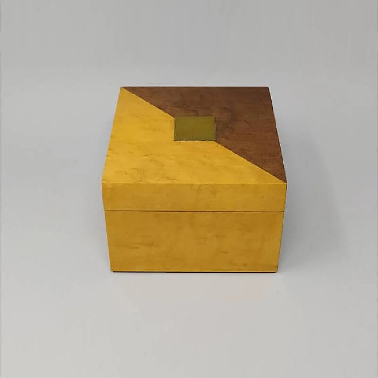 Maple wood box, 1970's 1124039