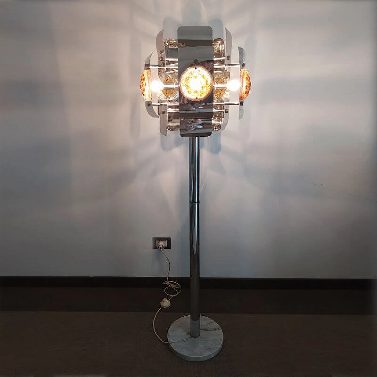 Floor lamp by Toni Zuccheri for Mazzega, 70s 1125586