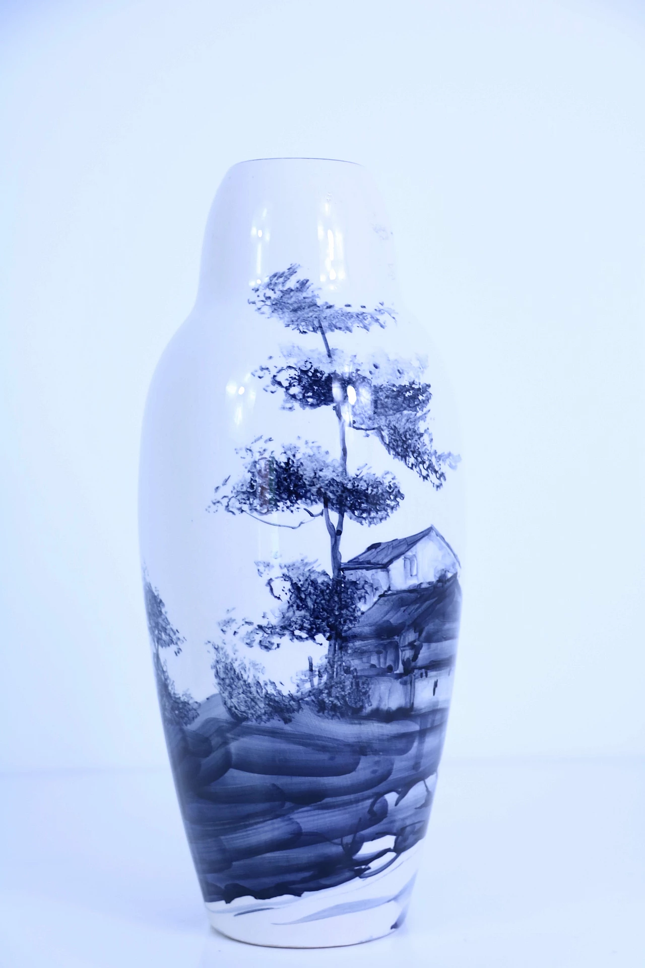 Italian ceramic vase 1126291
