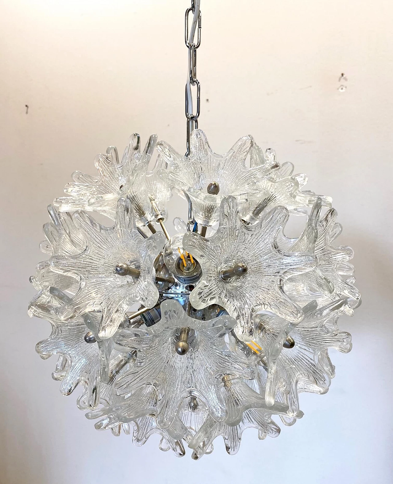 Sputnik chandelier by VeArt, 70s 1129046