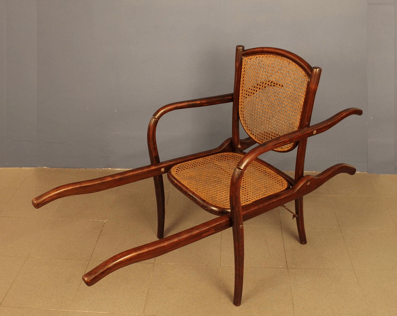 Sedia portantina di Thonet 1130088