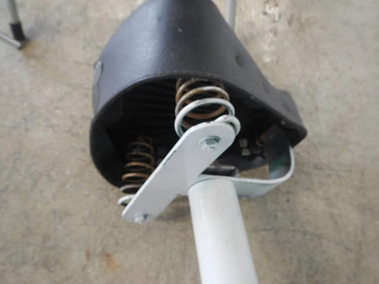 Sgabello regolabile con ruote e sella Giuliari, anni '50 1133883