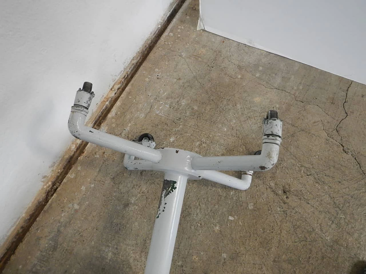 Sgabello regolabile con ruote e sella Giuliari, anni '50 1133884