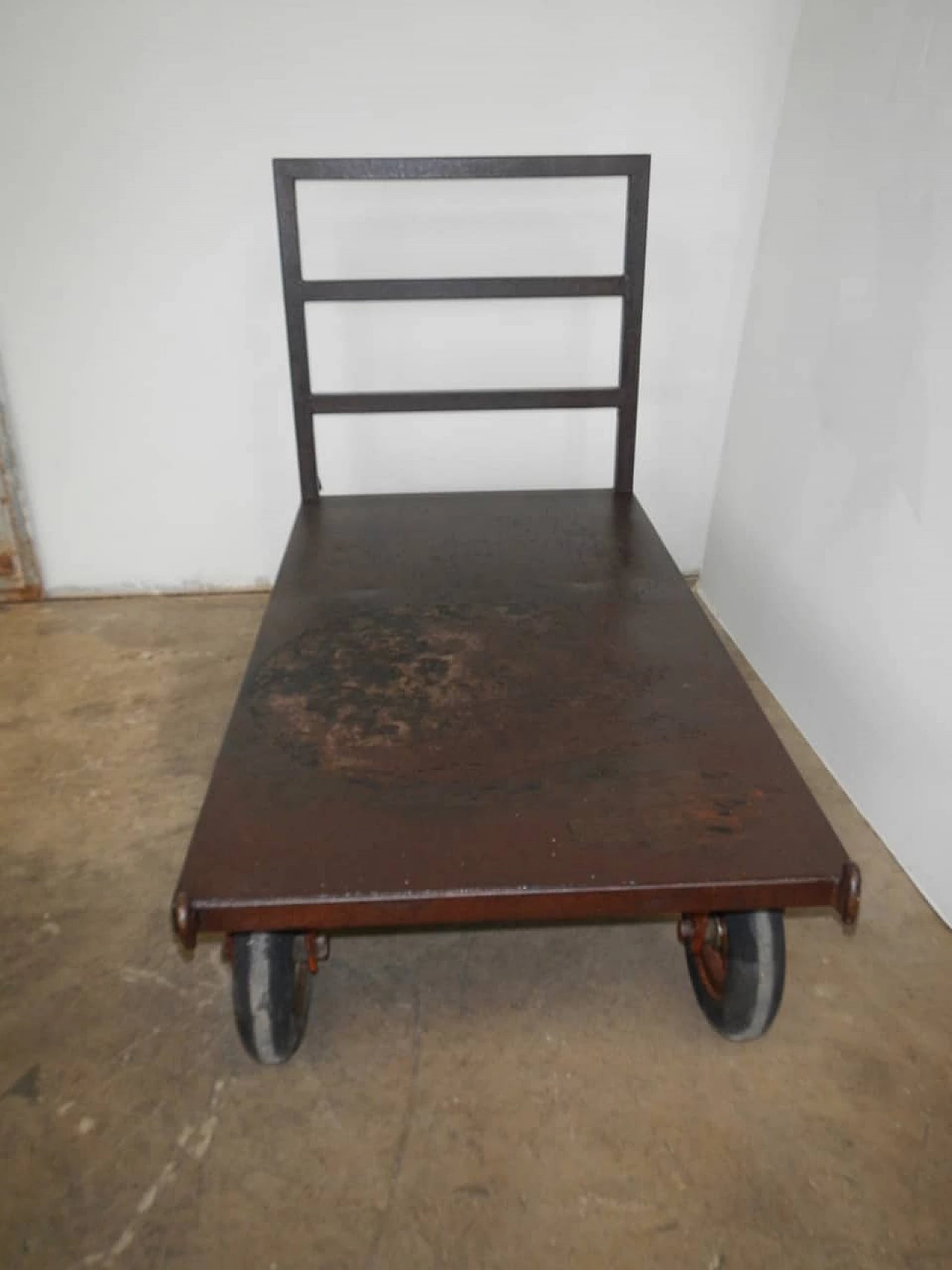 Trolley with iron wheels, 50s 1134063