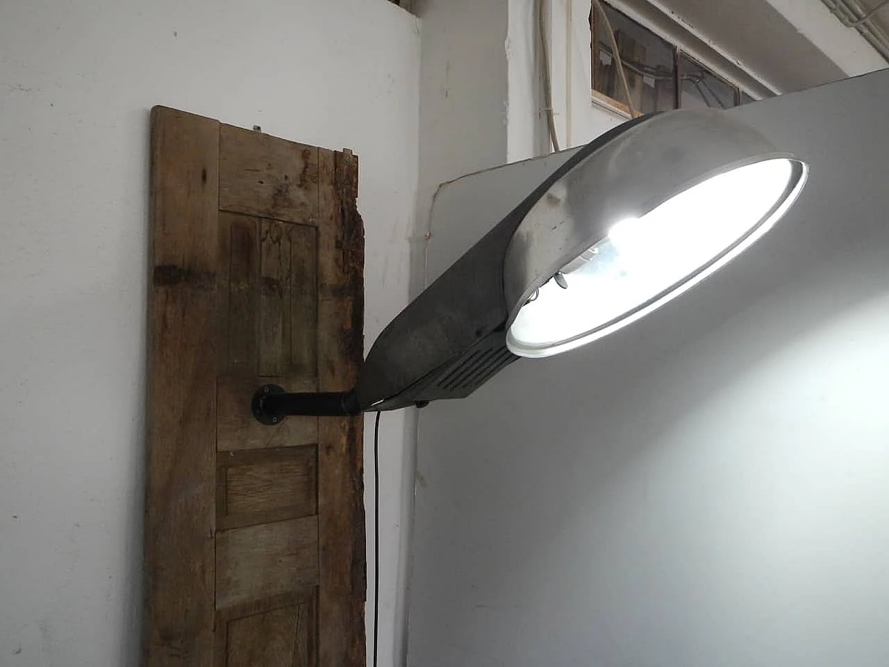 Street lamp, 70s 1134227