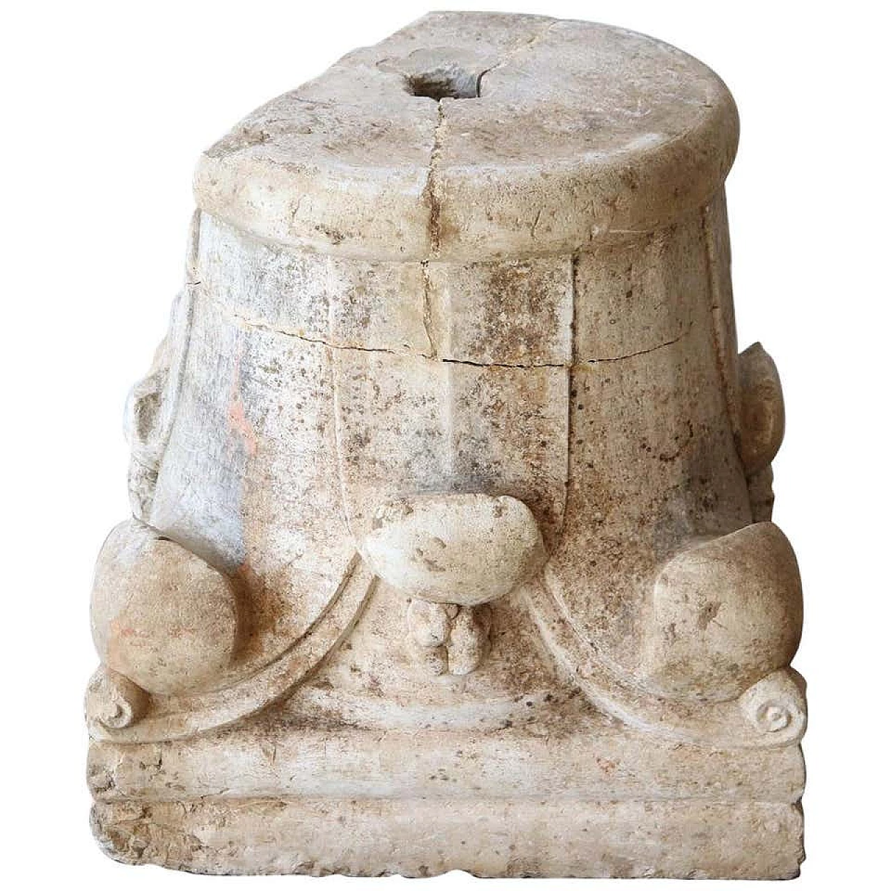 Rare medieval Corinthian style capital in stone 1135340