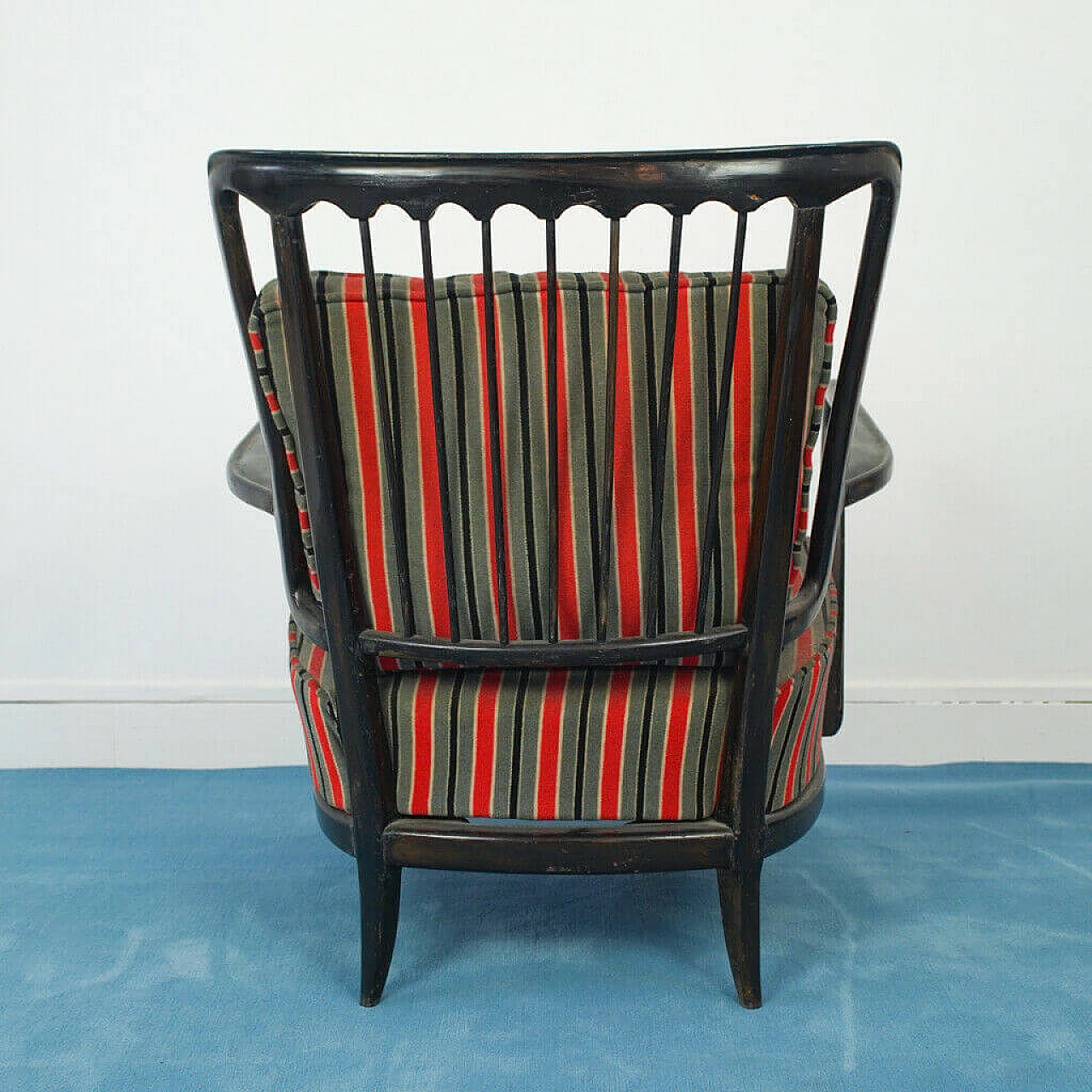 Living room set in black lacquered wood, 50s 1137129