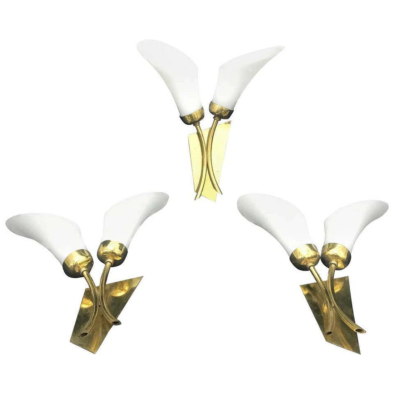 A wall sconce in brass and white glass, 1950's 1138209