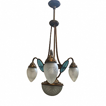 Lampadario Art Nouveau in metallo, bronzo e cristalli incisi