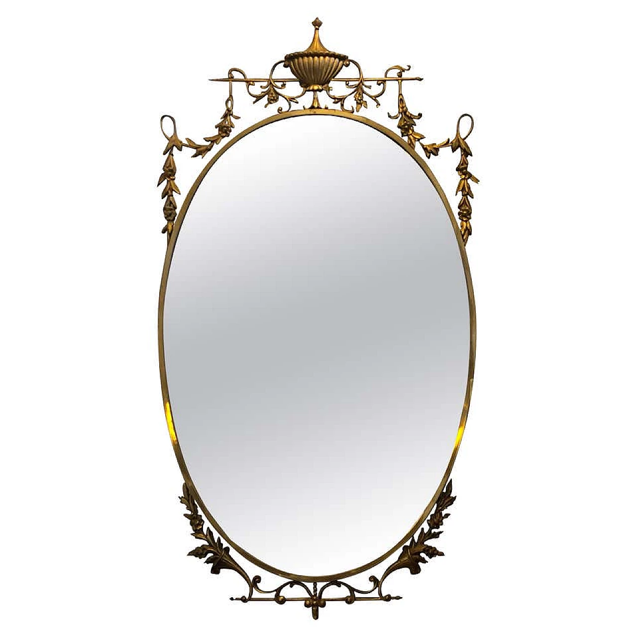 Specchio ovale in ottone, anni '60 1140512