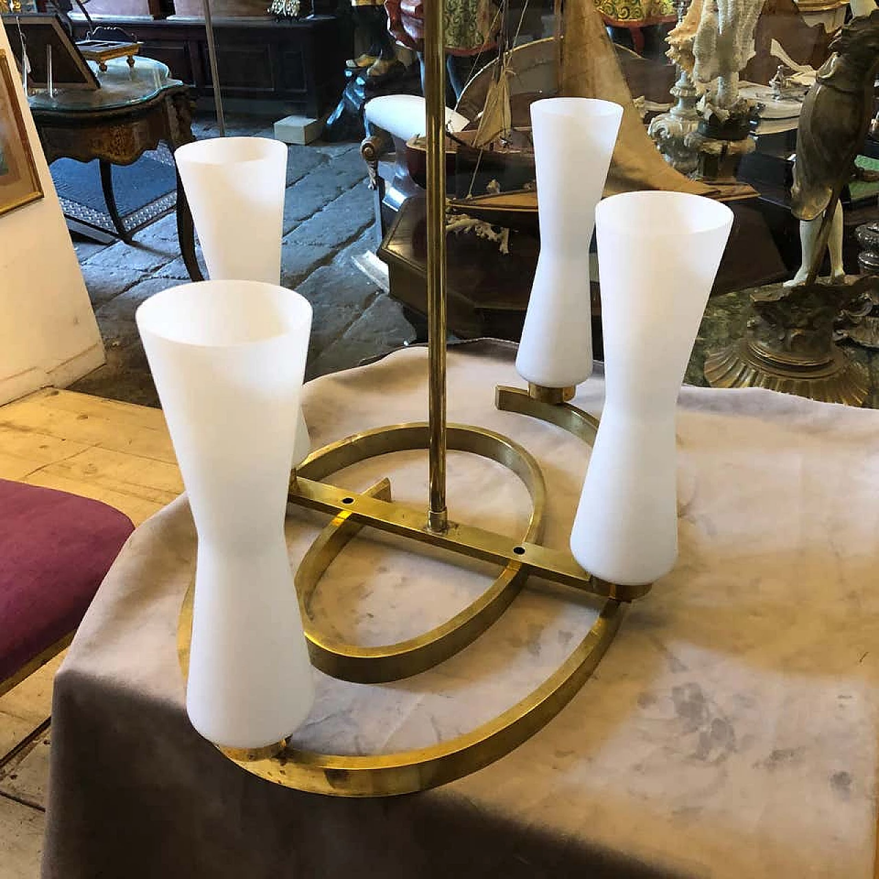 Chandelier in brass and glass, 1950s 1140974