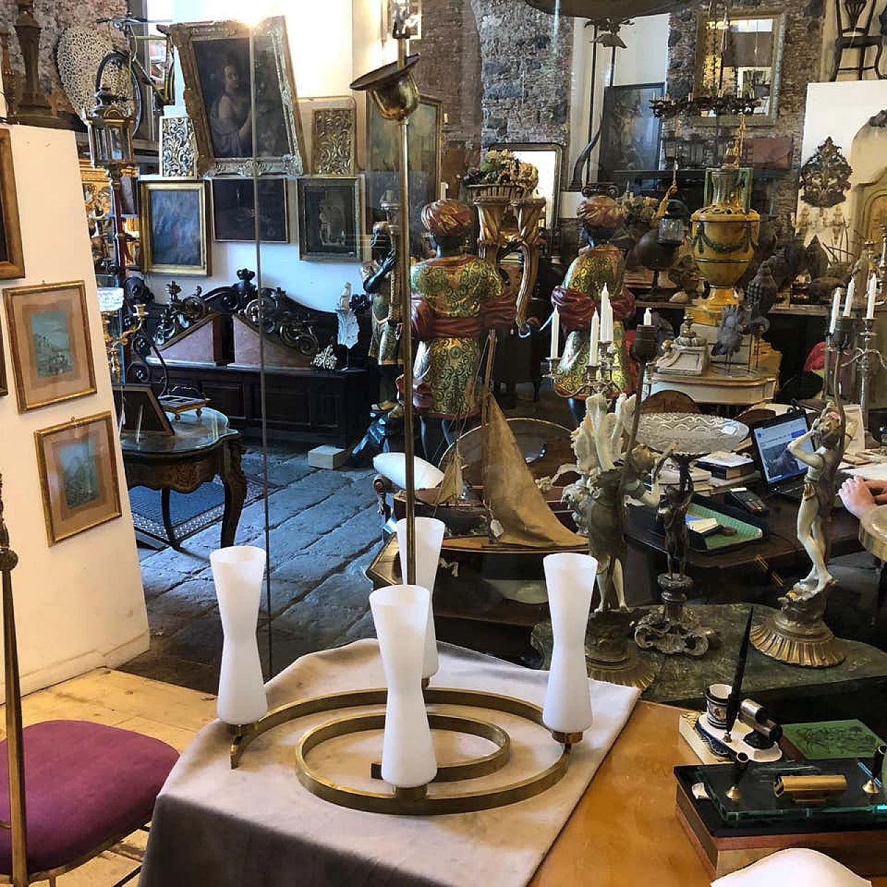 Chandelier in brass and glass, 1950s 1140975