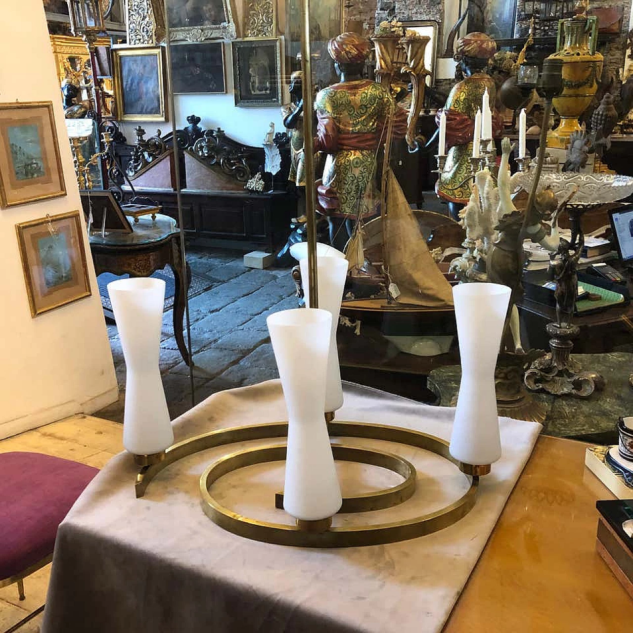 Chandelier in brass and glass, 1950s 1140978