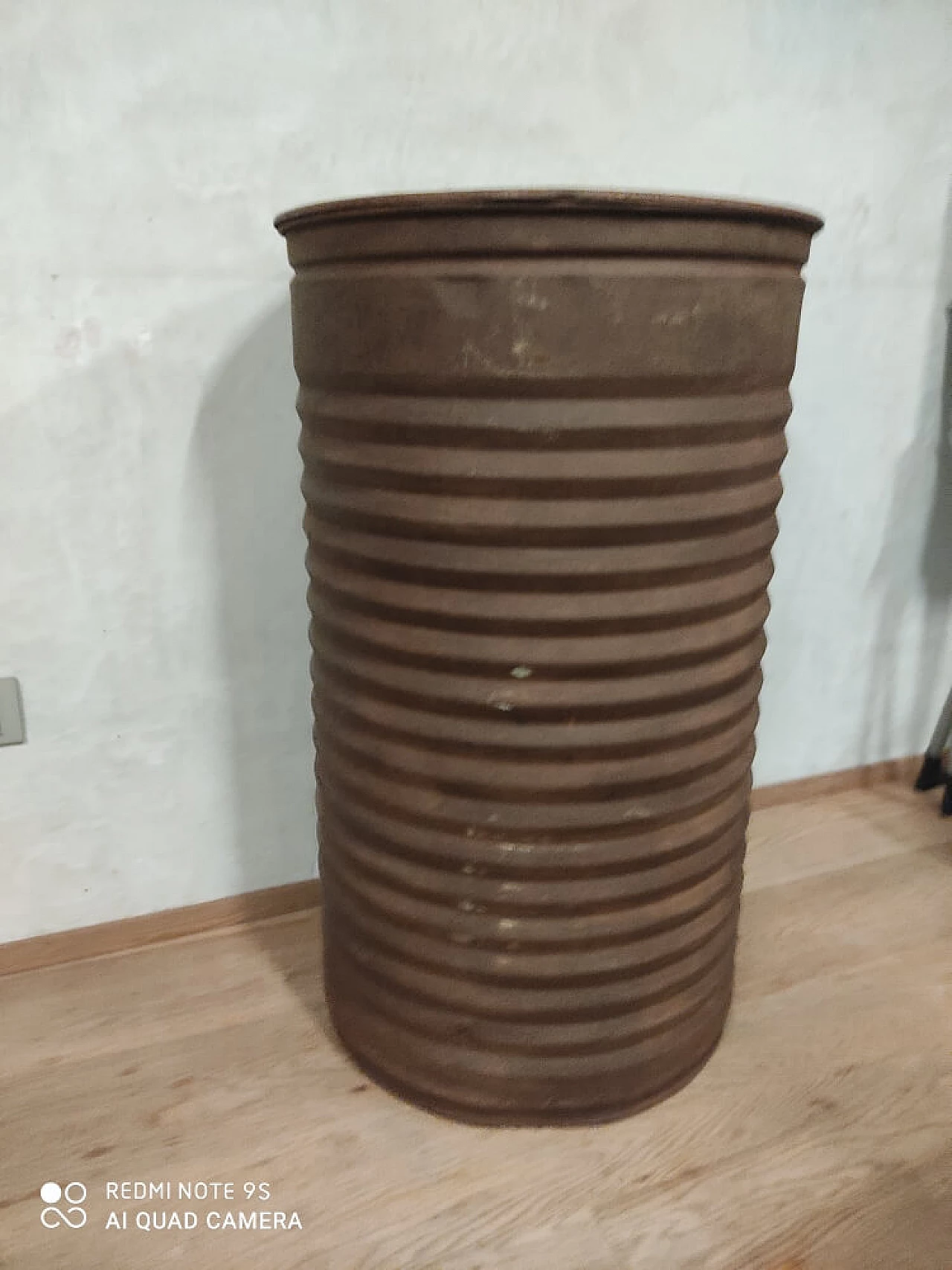 Bidone industriale in metallo, anni '50 1141226