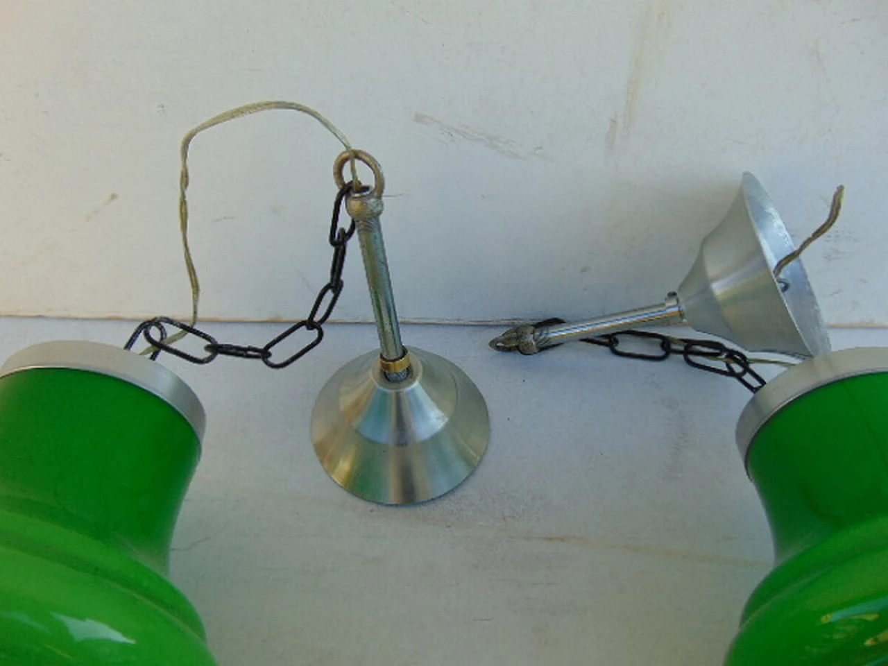 Pair of chandeliers in colored glass, 60s 1141398