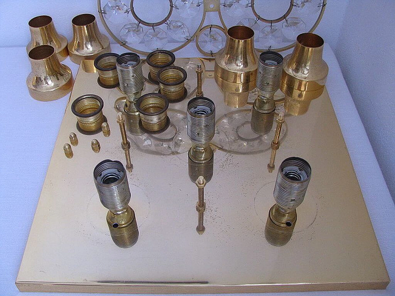 Wall lamp in gold and glass crystals, 1960s 1141449