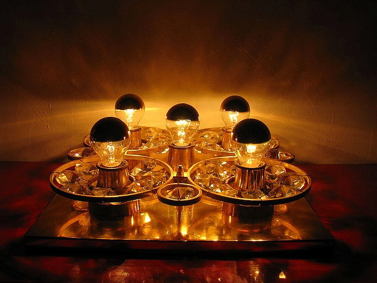 Wall lamp in gold and glass crystals, 1960s 1141455