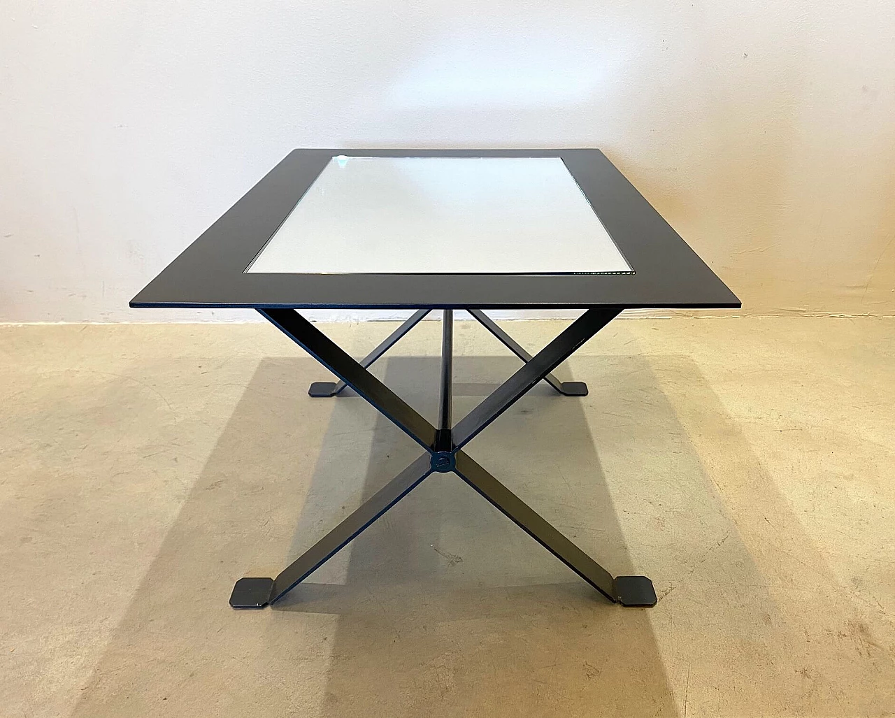 Coppia di tavolini, anni '70 1142088